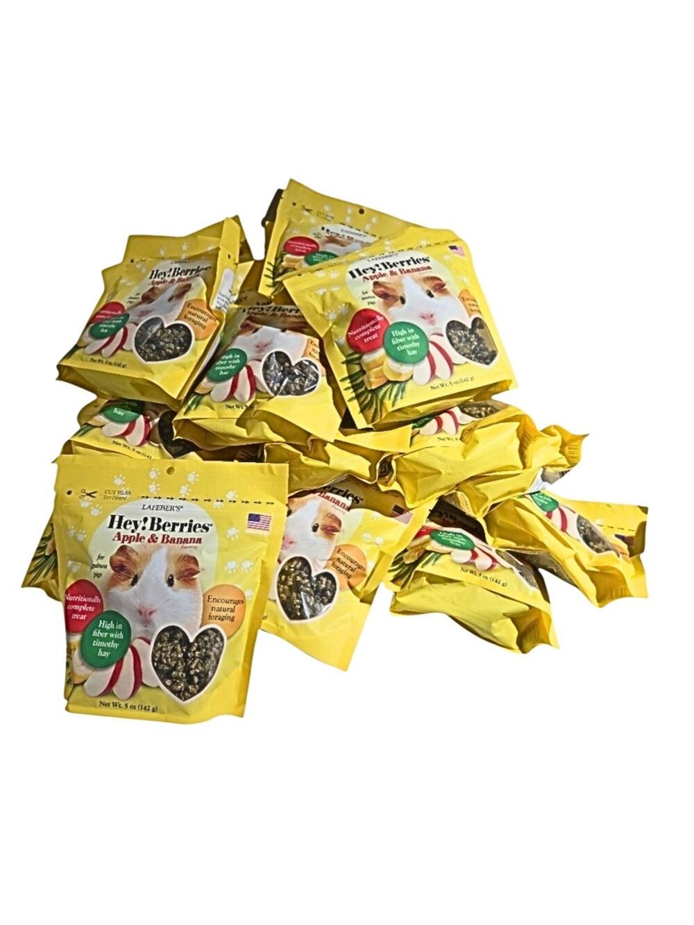 Lafeber’s Hey! Berries Apple & Banana – 22 Bags – 5 oz Each – Guinea Pig Treats